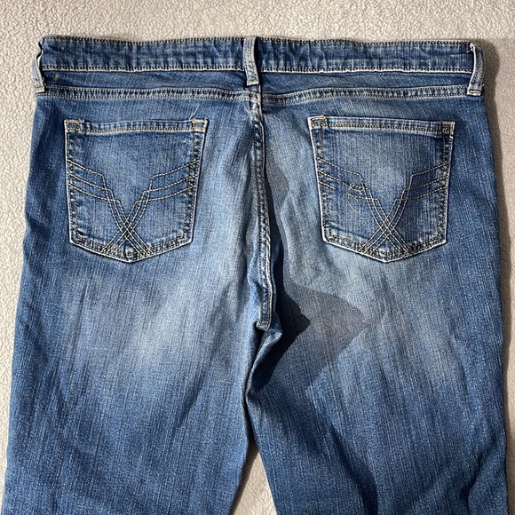 Gap Bootcut Jeans - Picture 4 of 5